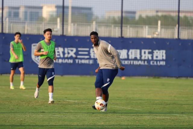 华体会hth-三镇双外援归位东征不轻敌：浙江是强队很有战斗力