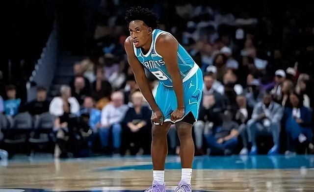 剧本杀!外来和尚凌驾本土一哥 塞克斯顿2转变让“三球”成替补|黄蜂|骑士|詹姆斯-布克奈特|科林-塞克斯顿|科林·塞克斯顿_新浪体育_新浪新闻